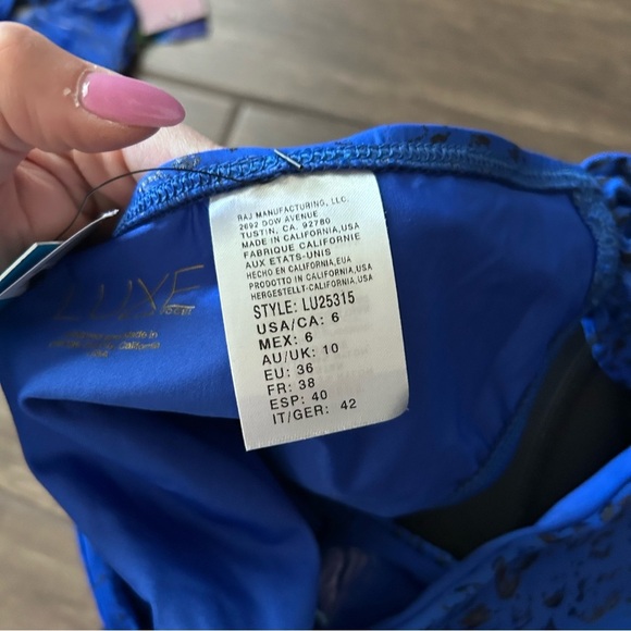 NWT LUXE by Lisa Vogel Blue Animal Print Bikini Swimsuit Sz 6 - Picture 7 of 9